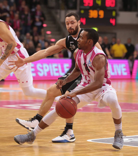 突破和前场 突破和前场